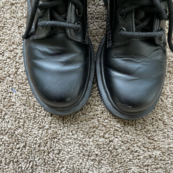 1460 Mono smooth leather lace up boot by Dr. Marten - Picture 5 of 13